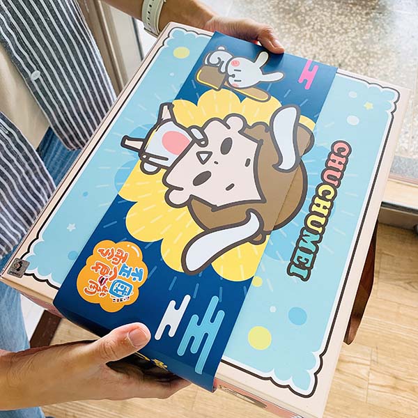 歪國零食嘴 啾啾妹中秋禮盒 零食箱